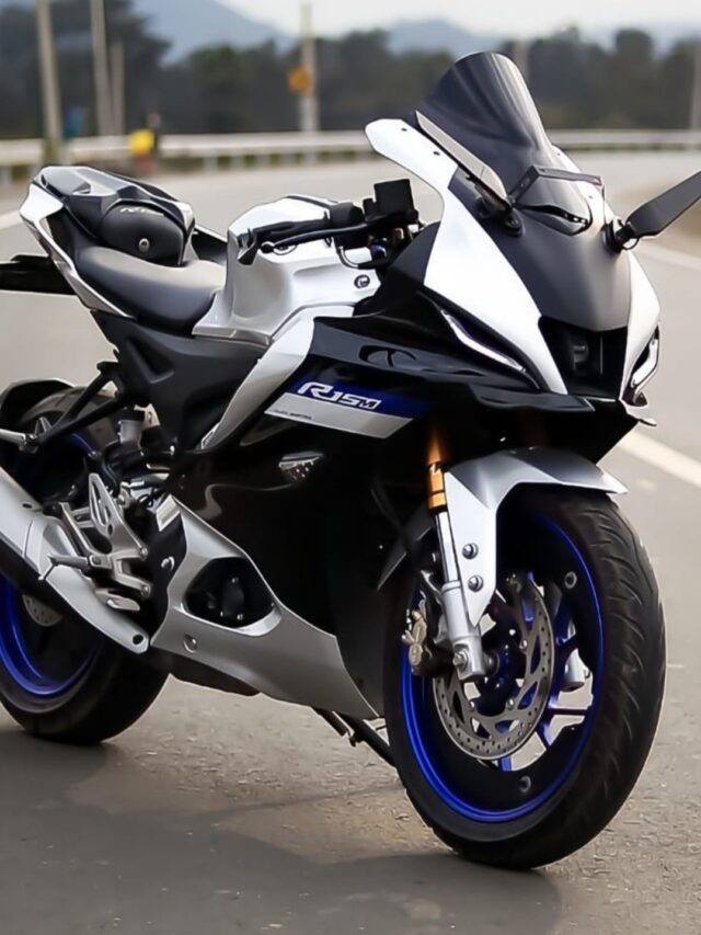 Yamaha R15 V4 launch Price 1.5 Lakh on Road Price ?